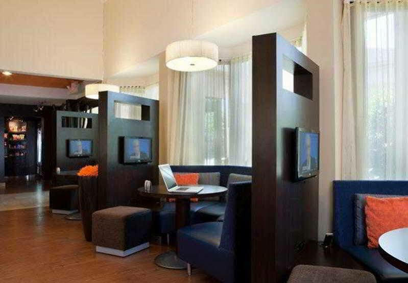 Courtyard By Marriott Acadian Centre/lsu Area 3* Baton Rouge