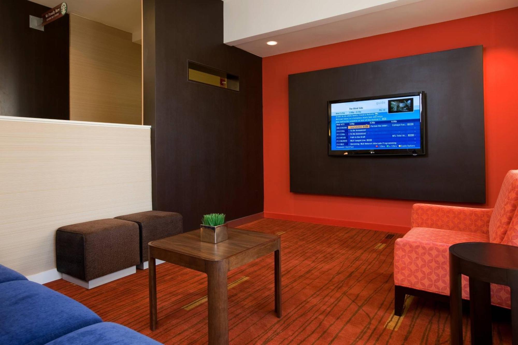 Courtyard By Marriott Acadian Centre/lsu Area Hotel Baton Rouge