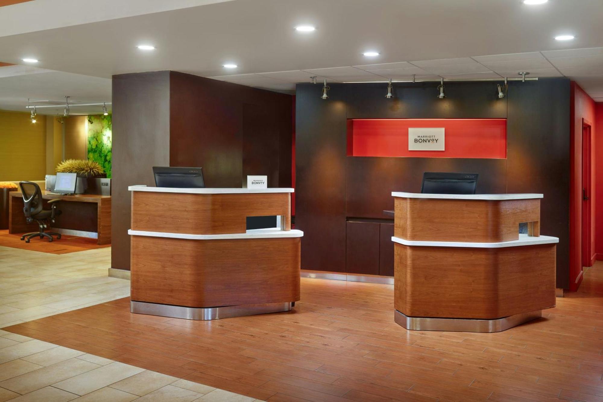 Hotel Courtyard By Marriott Acadian Centre/lsu Area 3*