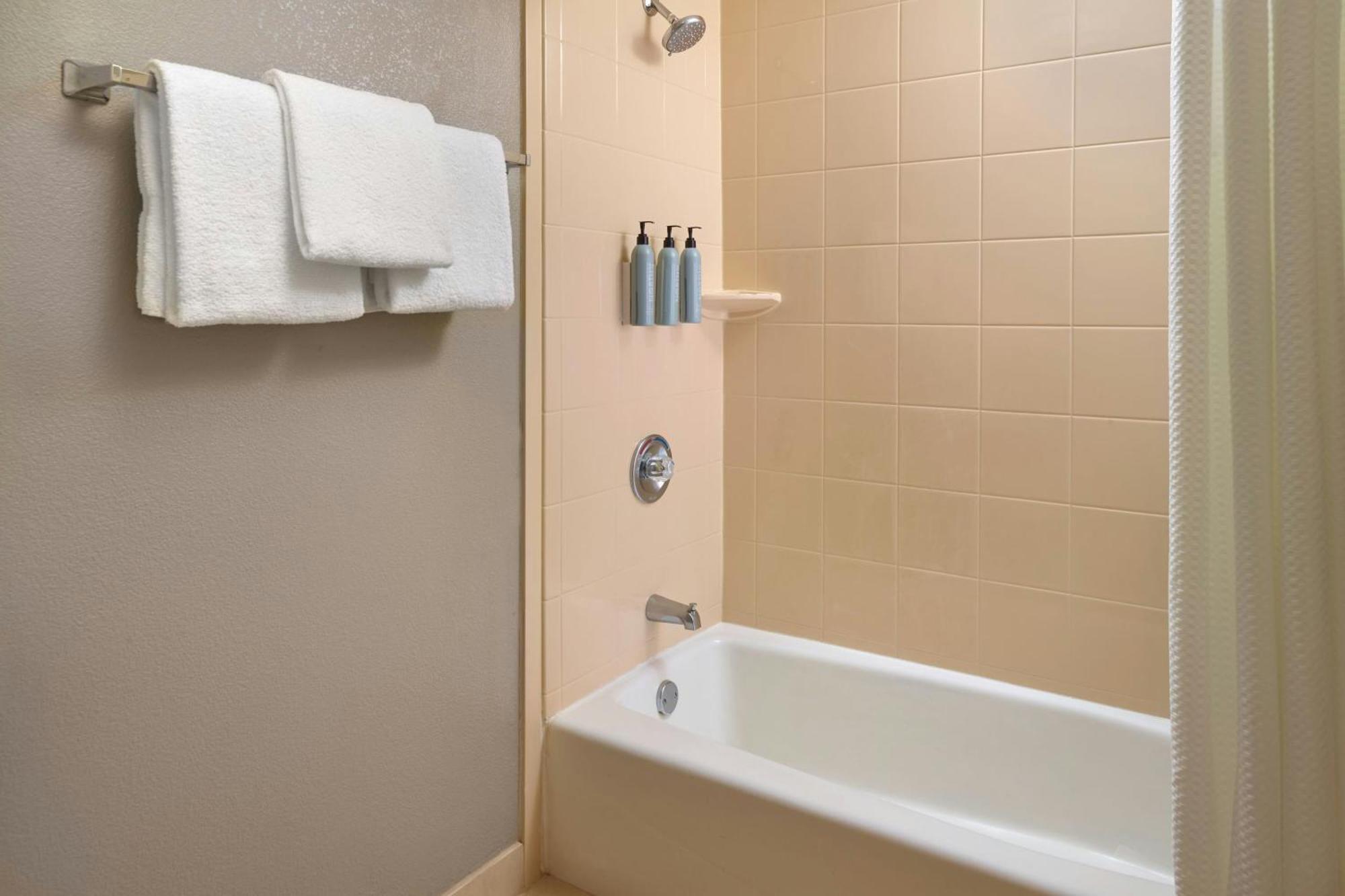 Courtyard By Marriott Acadian Centre/lsu Area