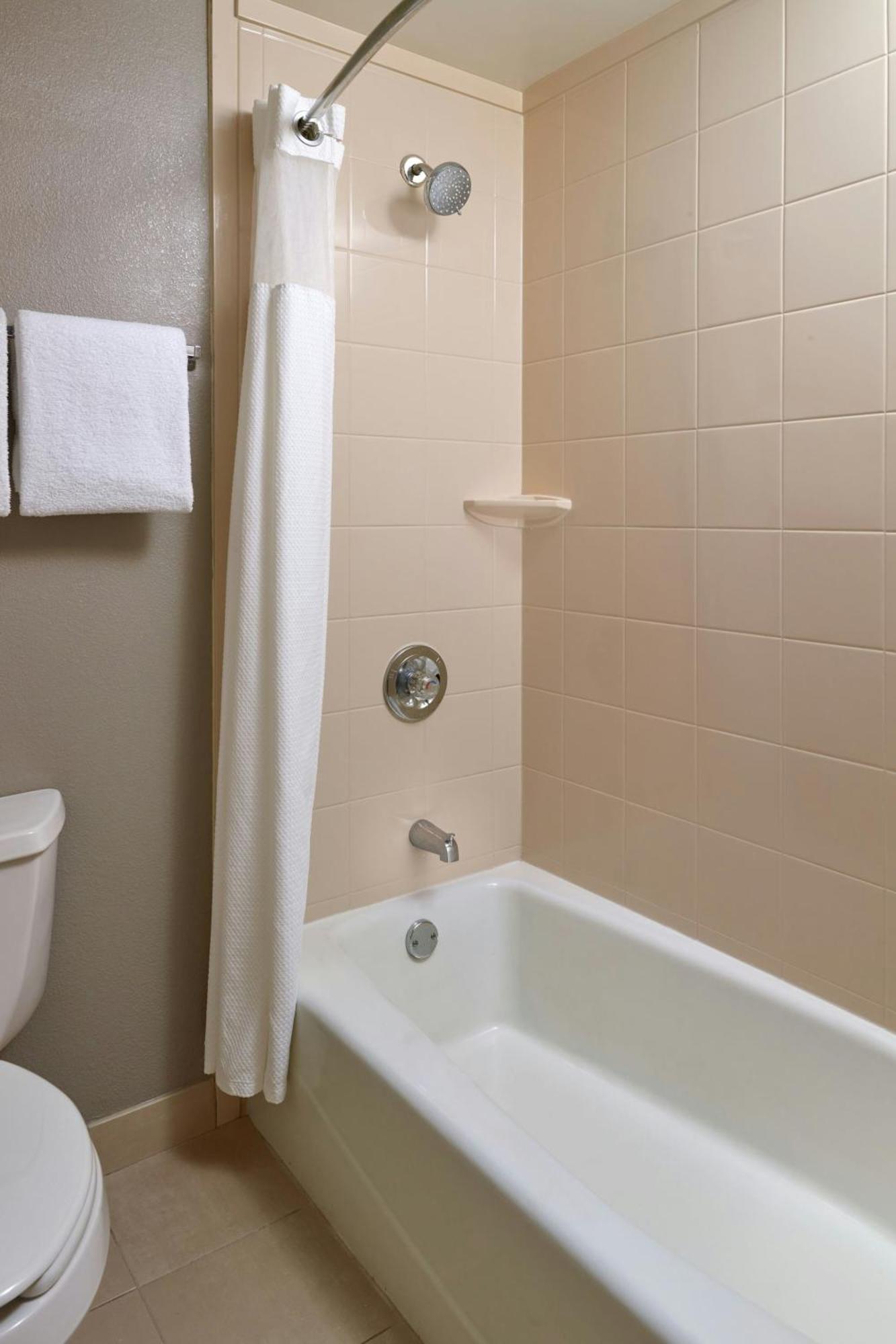 Courtyard By Marriott Acadian Centre/lsu Area Hotel