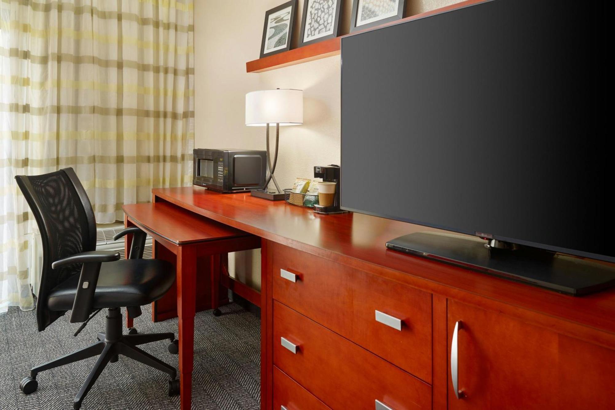 Hotel Courtyard By Marriott Acadian Centre/lsu Area Baton Rouge