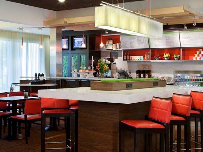 Courtyard By Marriott Acadian Centre/lsu Area Baton Rouge