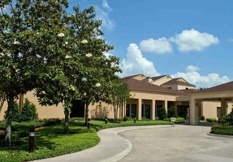 Courtyard By Marriott Acadian Centre/lsu Area Hotel 3*